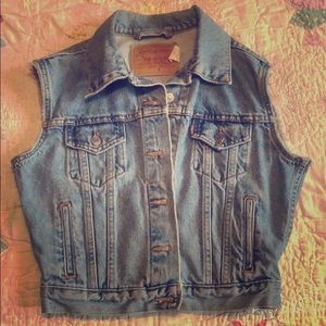 Vintage Levi’s denim vest